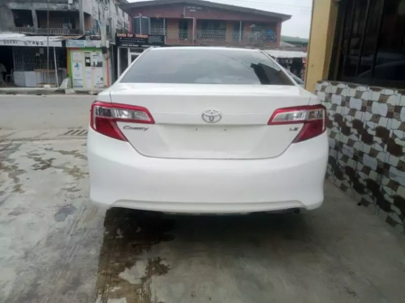 Toyota Camry   - 2012