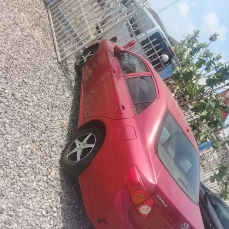 TOYOTA Corolla   - 2010