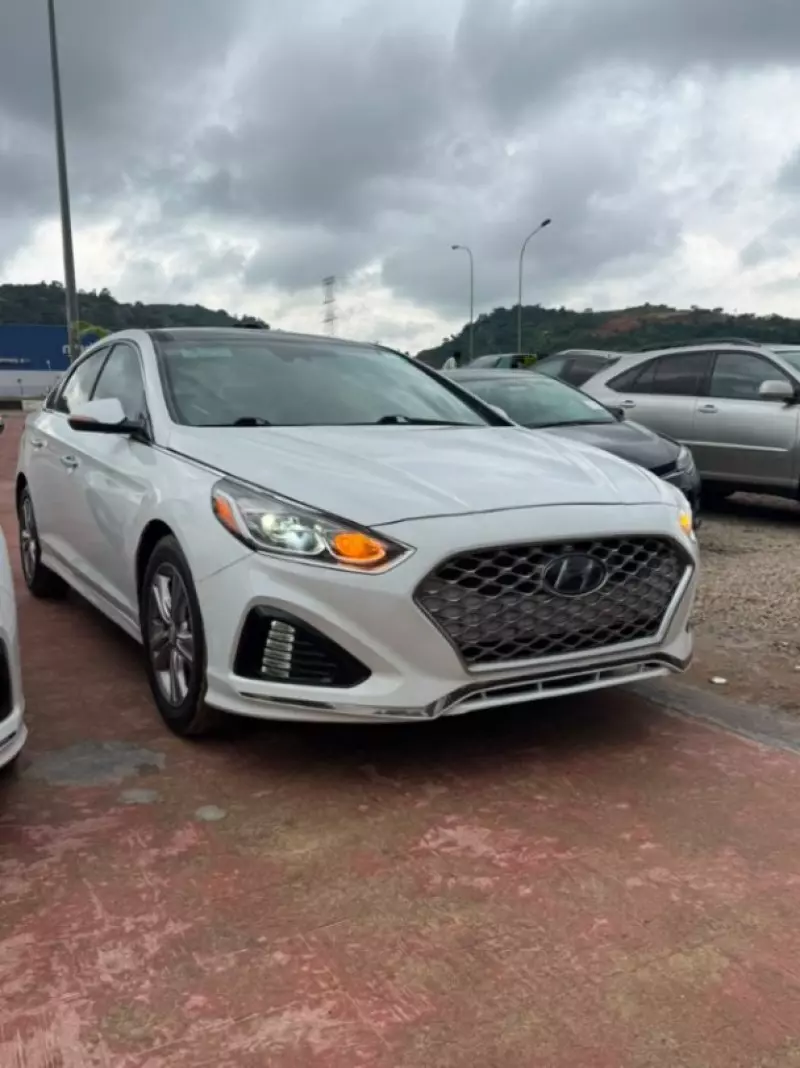 Hyundai Sonata   - 2019