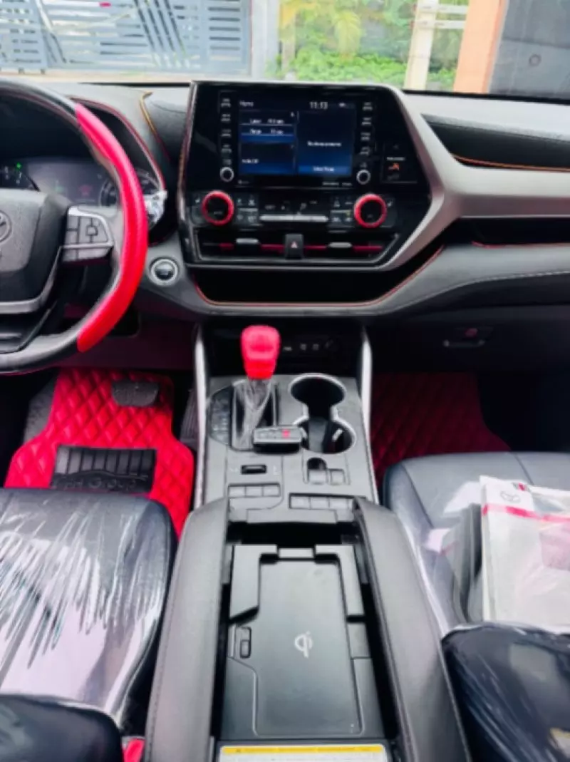 TOYOTA Highlander - 2021