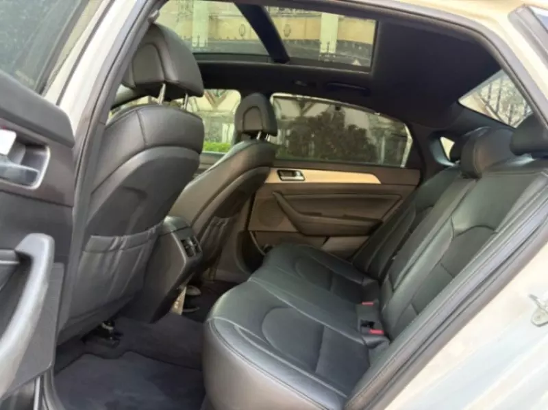Hyundai Sonata   - 2015