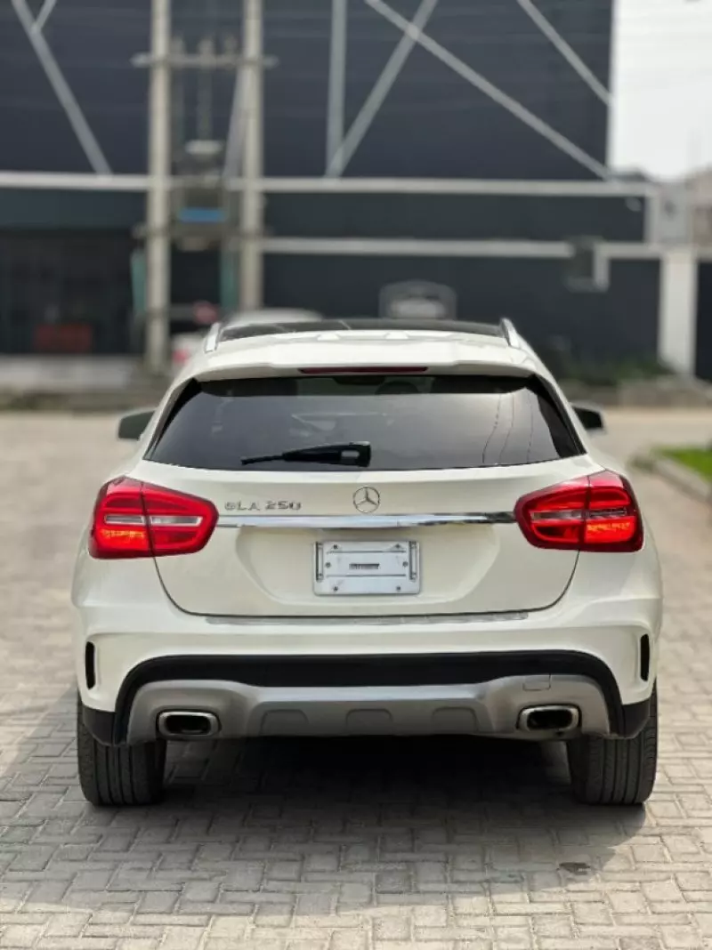 Mercedes-Benz GLA 250   - 2016