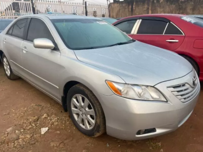 Toyota Camry   - 2007