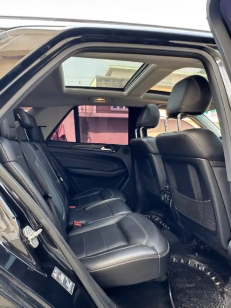 Mercedes-Benz GLE 350   - 2012