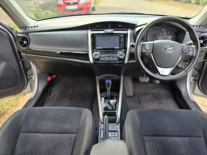 Toyota Fielder    - 2018