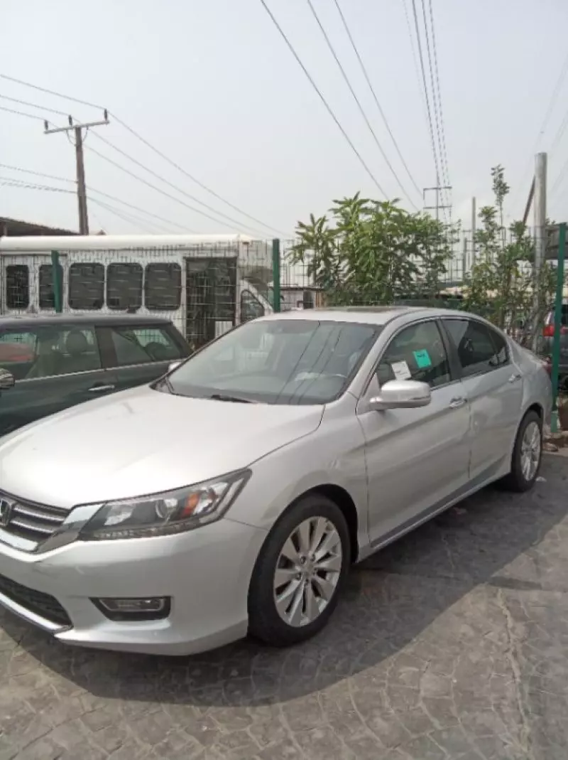 Honda Accord   - 2013