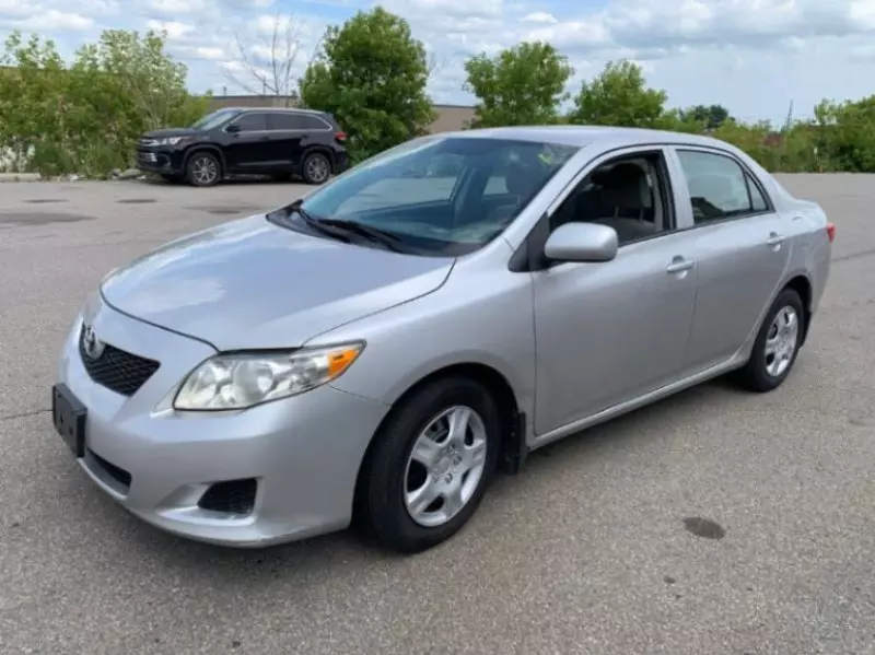 Toyota Corolla   - 2010