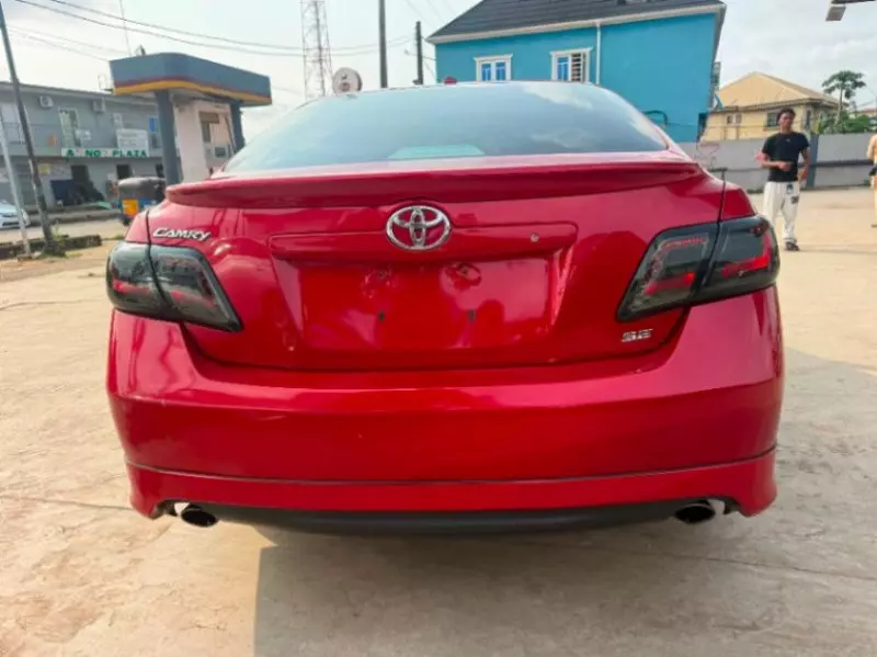 TOYOTA Camry   - 2011
