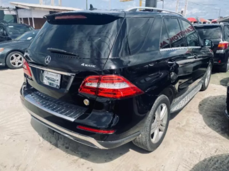 Mercedes-Benz ML-Class   - 2012