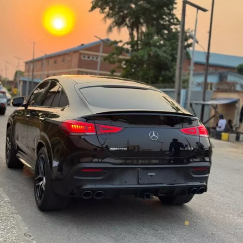 Mercedes-Benz GLE-Class   - 2021