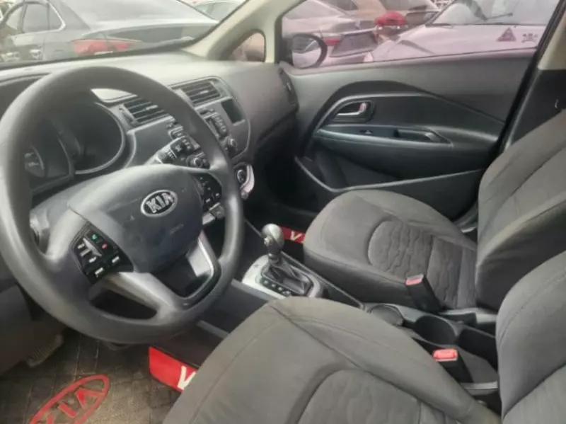 KIA Rio   - 2010