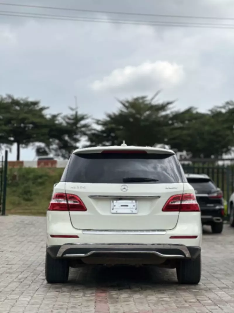 Mercedes-Benz ML 350   - 2012