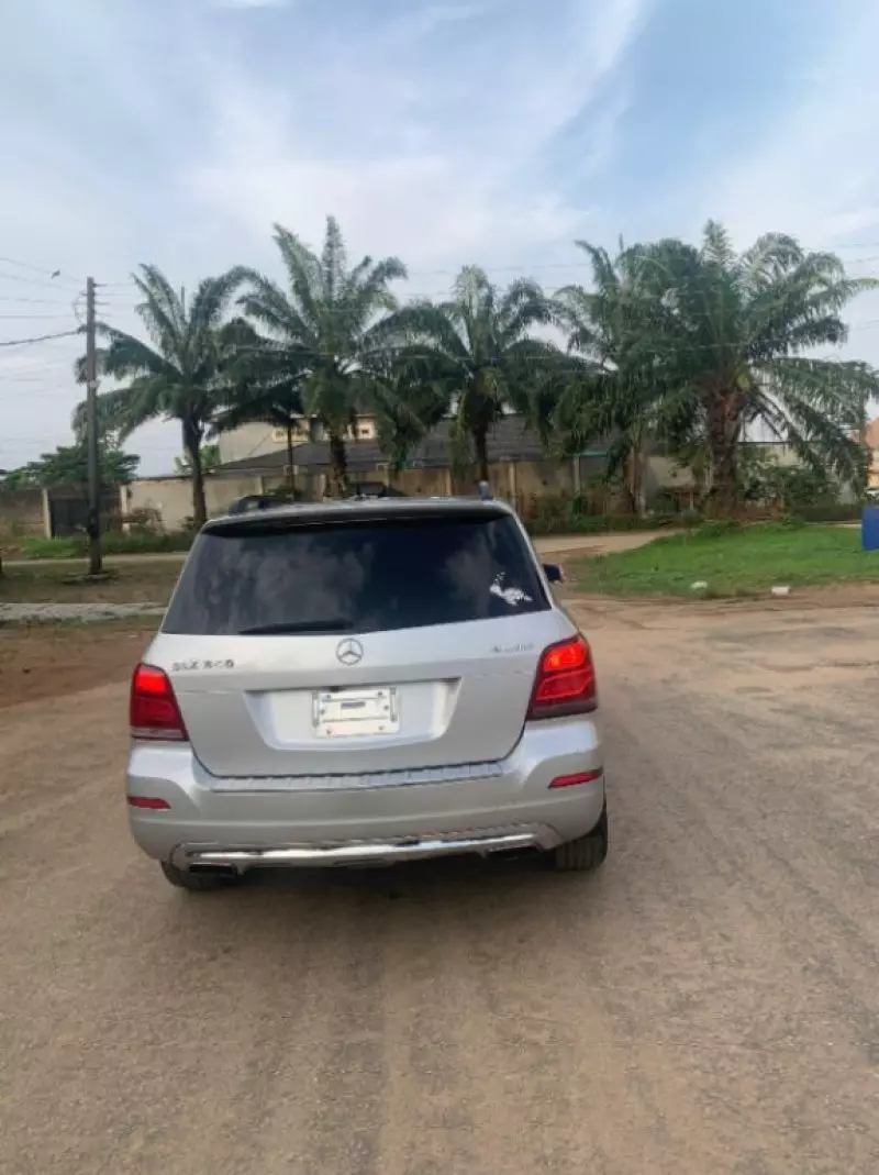 Mercedes-Benz GLK 350   - 2014