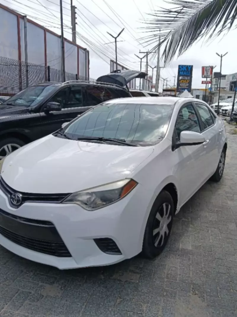 Toyota Corolla   - 2015