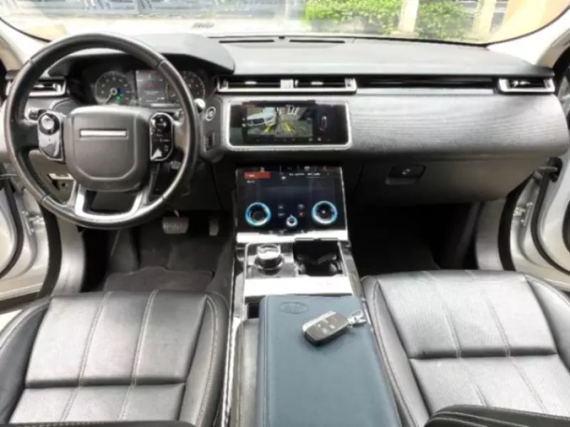Land Rover Range Rover Velar   - 2018