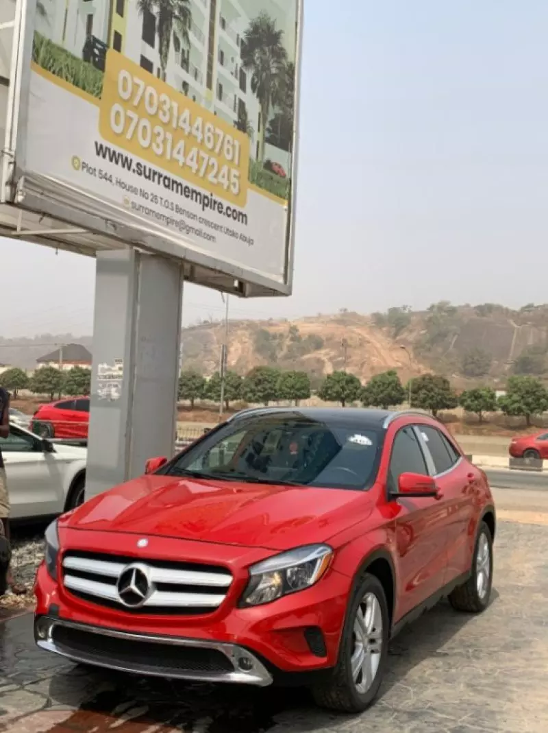 Mercedes-Benz GLA-Class   - 2017