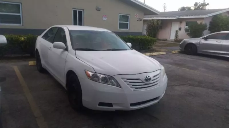 Toyota Camry   - 2008