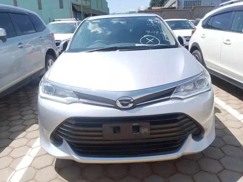 Toyota Fielder    - 2016