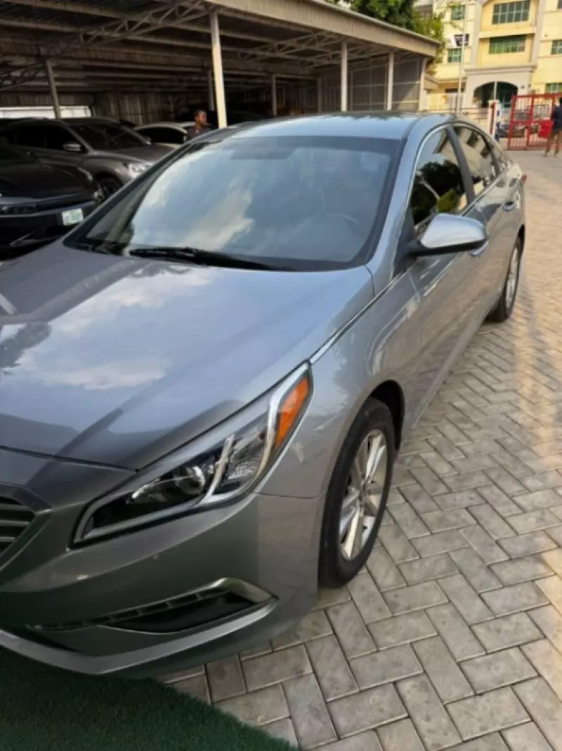 Hyundai Sonata   - 2015