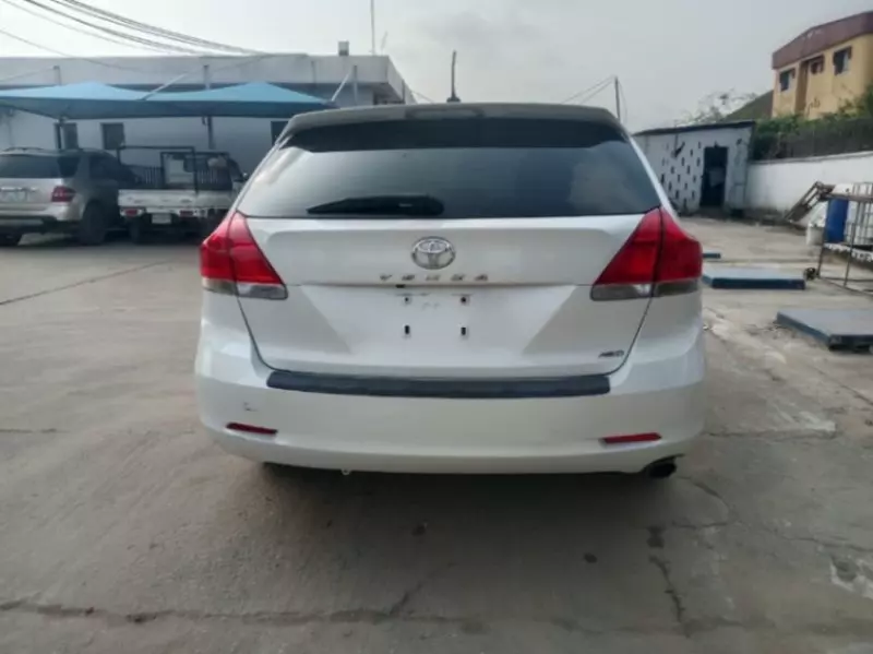 TOYOTA Venza   - 2012