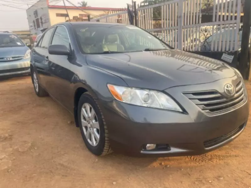 Toyota Camry   - 2008