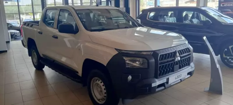 Mitsubishi L200   - 2025