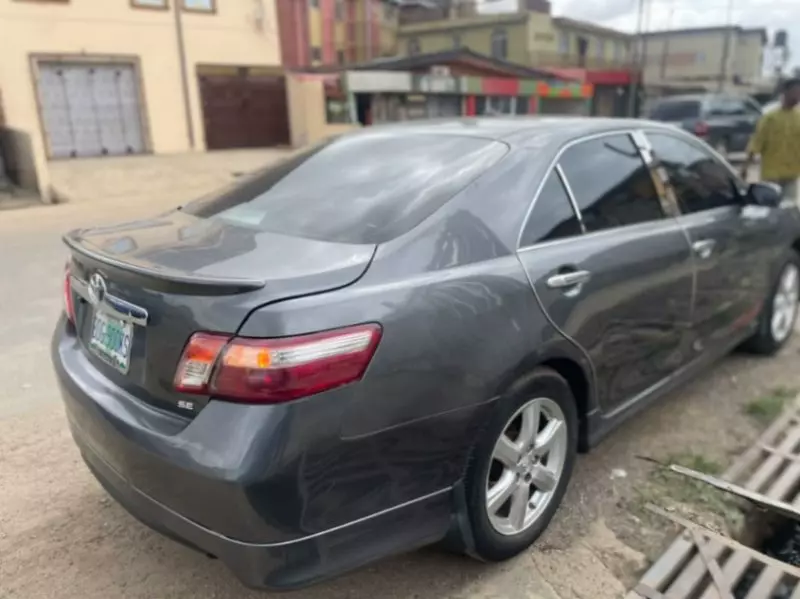 TOYOTA Camry   - 2009