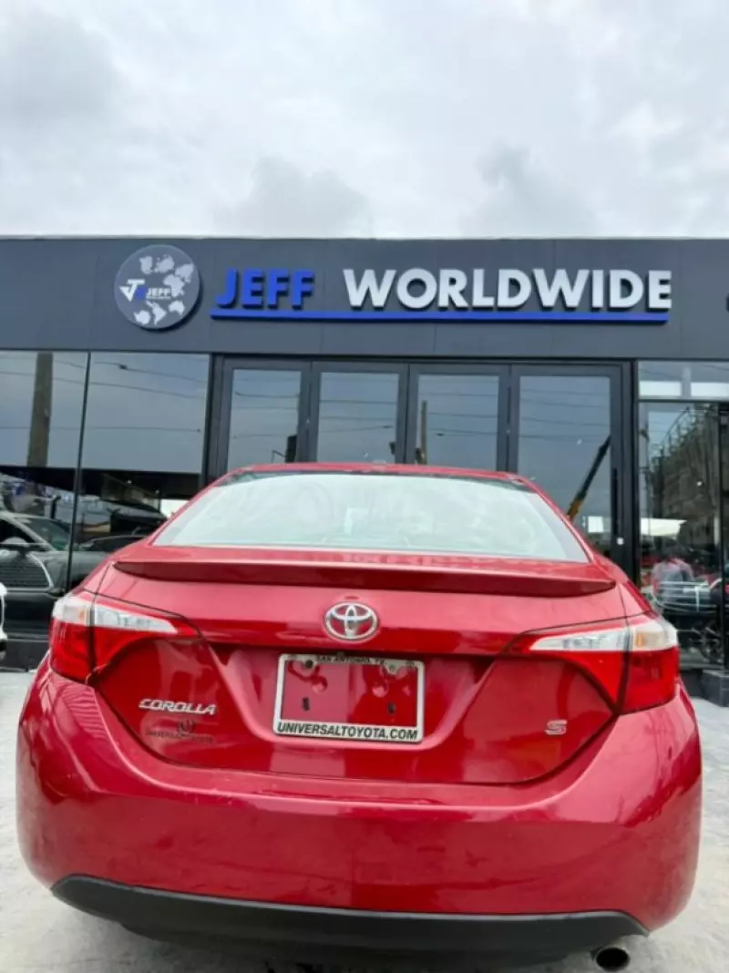 Toyota Corolla   - 2013