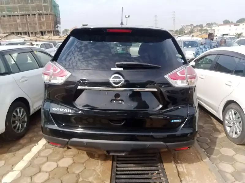 Nissan X-Trail   - 2015