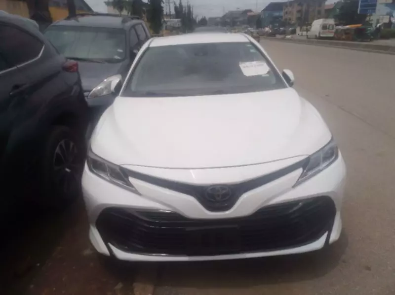 TOYOTA Camry   - 2020