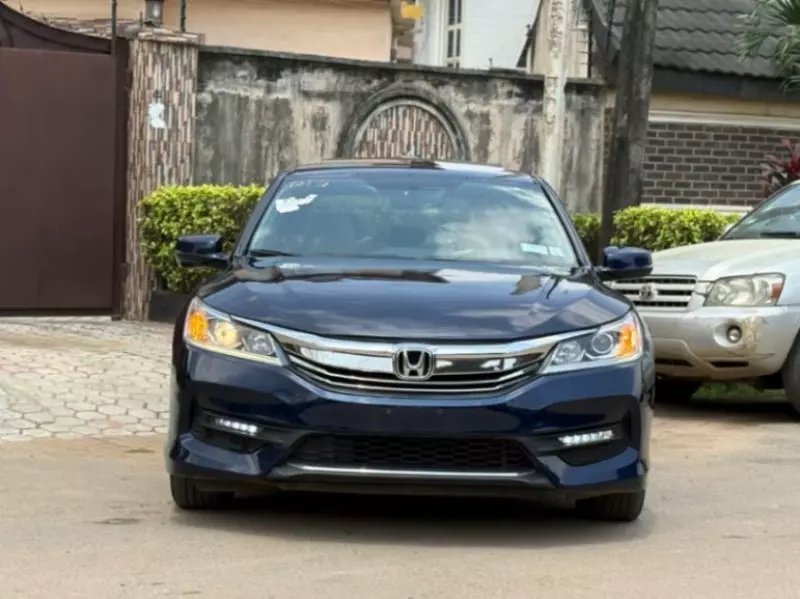Honda Accord   - 2016