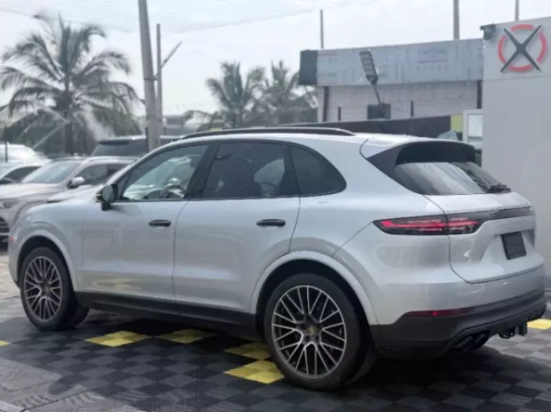 PORSCHE Cayenne   - 2019
