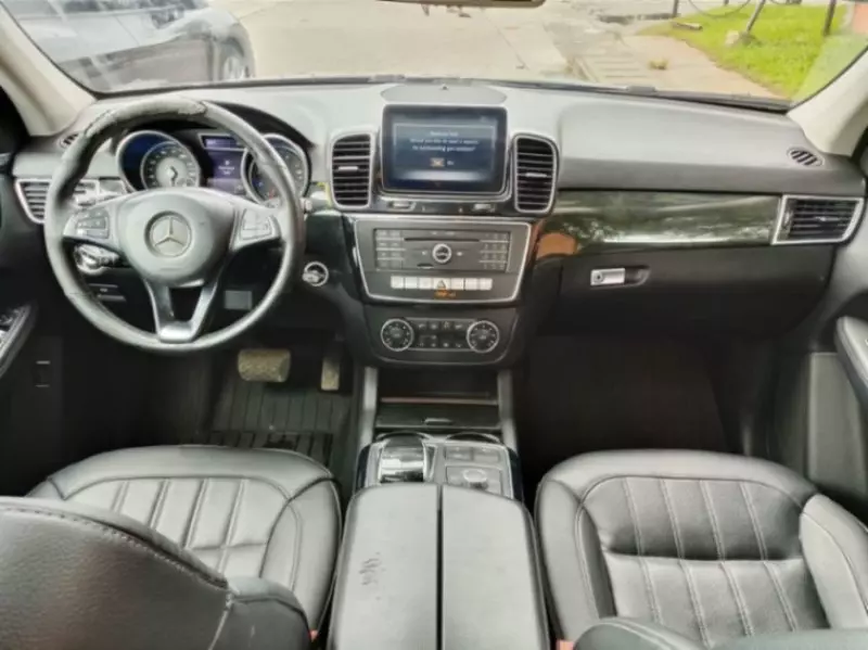 Mercedes-Benz GLE 350 - 2015