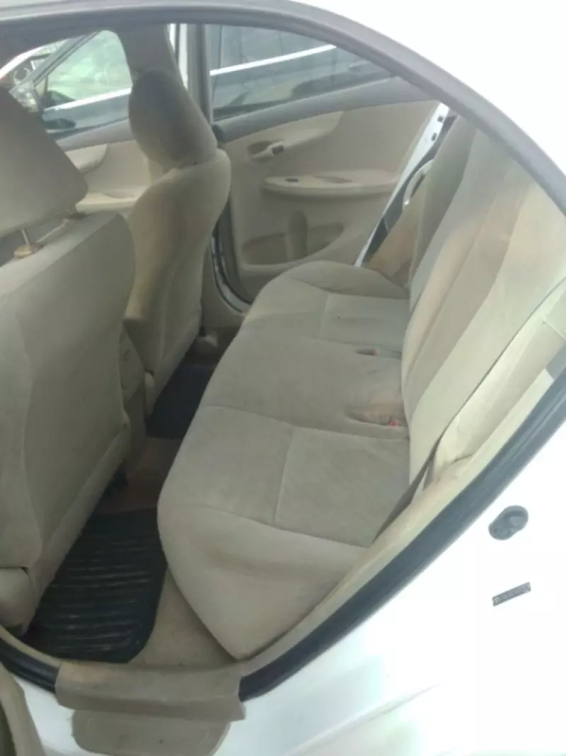 Toyota Corolla   - 2009