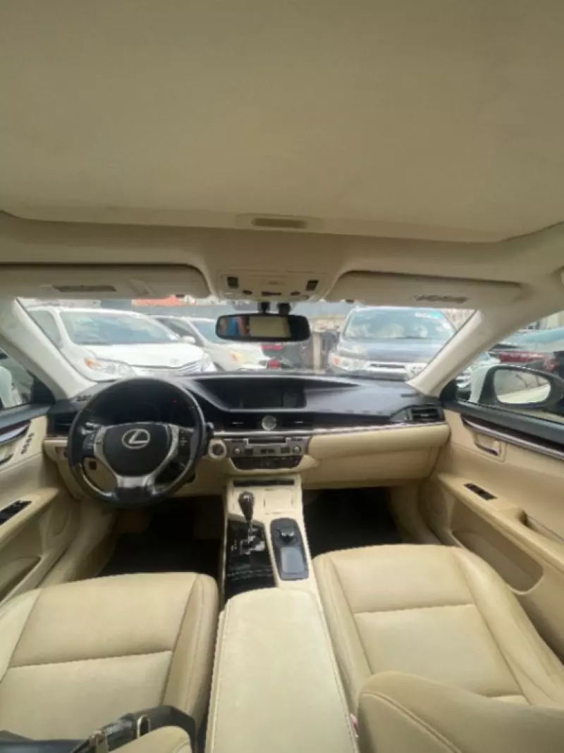 Lexus ES 350   - 2013