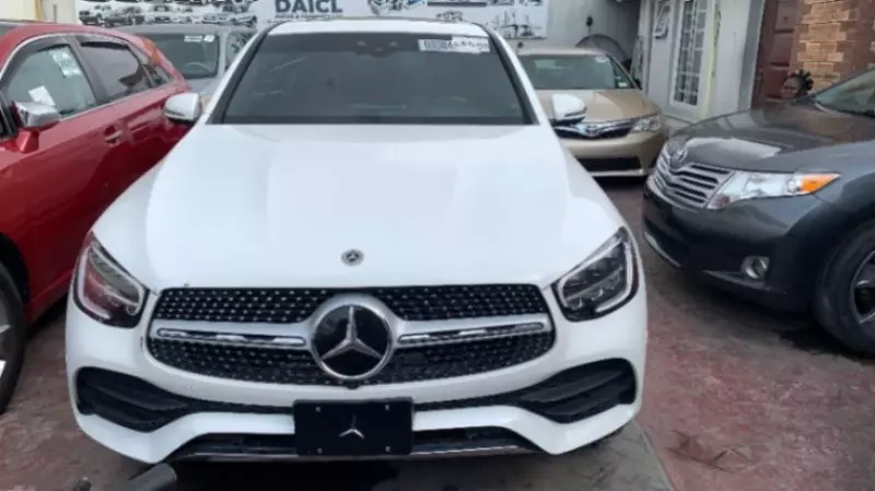 Mercedes-Benz GLE 300   - 2021