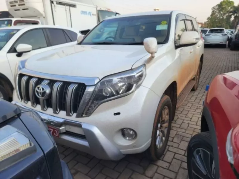Toyota Landcruiser Prado   - 2016