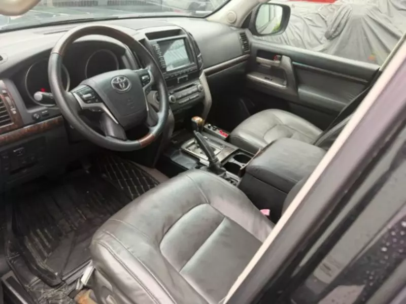 TOYOTA LANDCRUISER VXR   - 2011