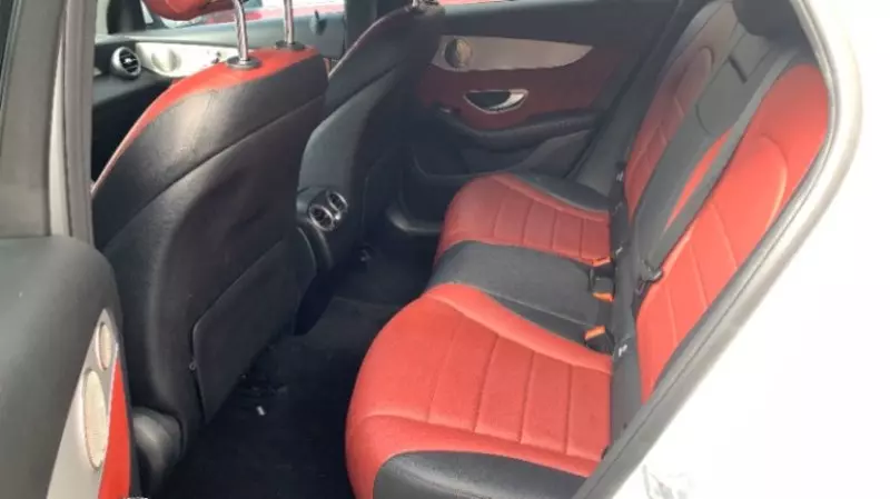 Mercedes-Benz GLE 300   - 2021