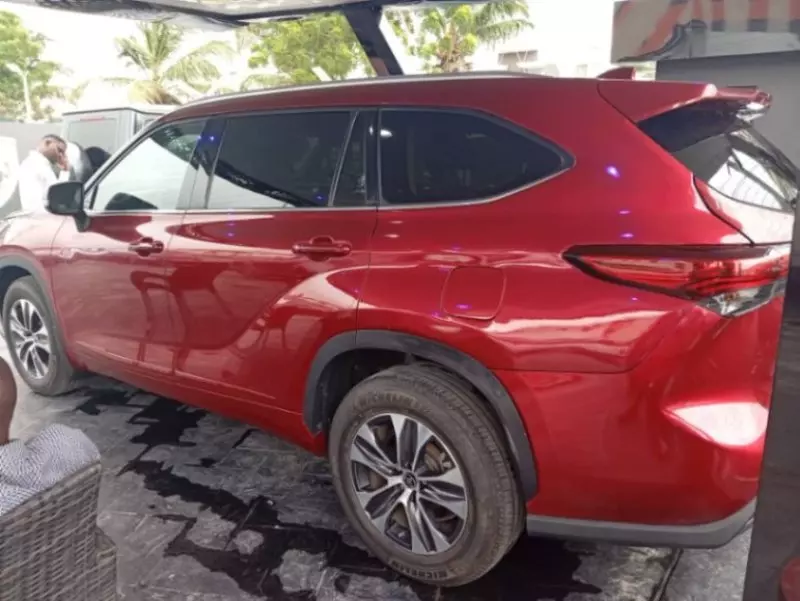 TOYOTA Highlander - 2021
