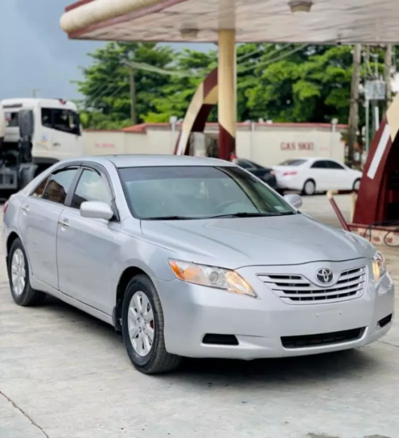 Toyota Camry   - 2007