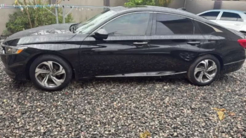 Honda Accord   - 2018