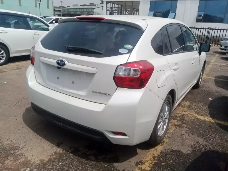 Subaru Impreza   - 2014