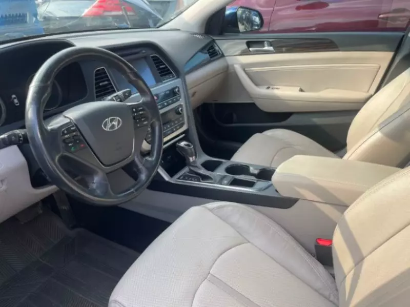 Hyundai Sonata   - 2015