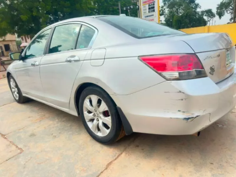 Honda Accord   - 2008