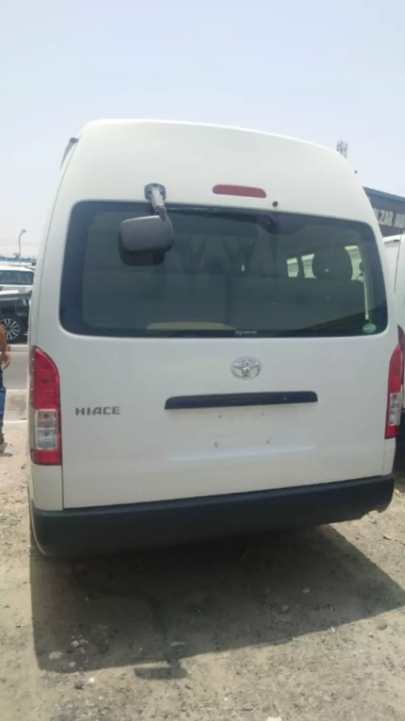 Toyota Hiace   - 2012