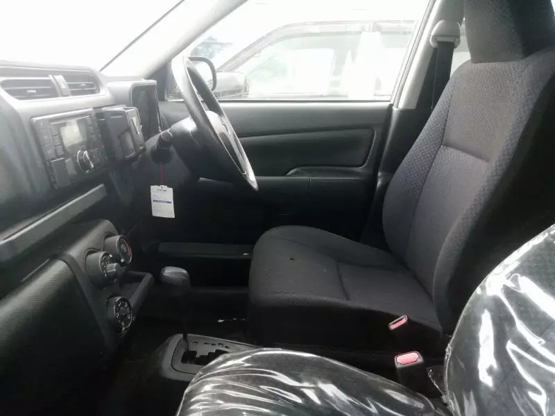 Toyota Succeed    - 2017