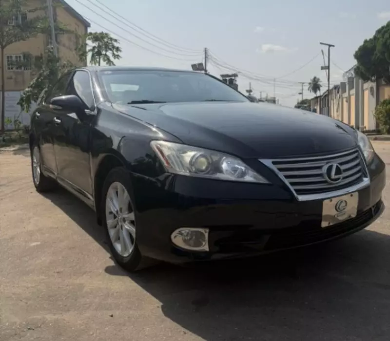 Lexus ES   - 2011