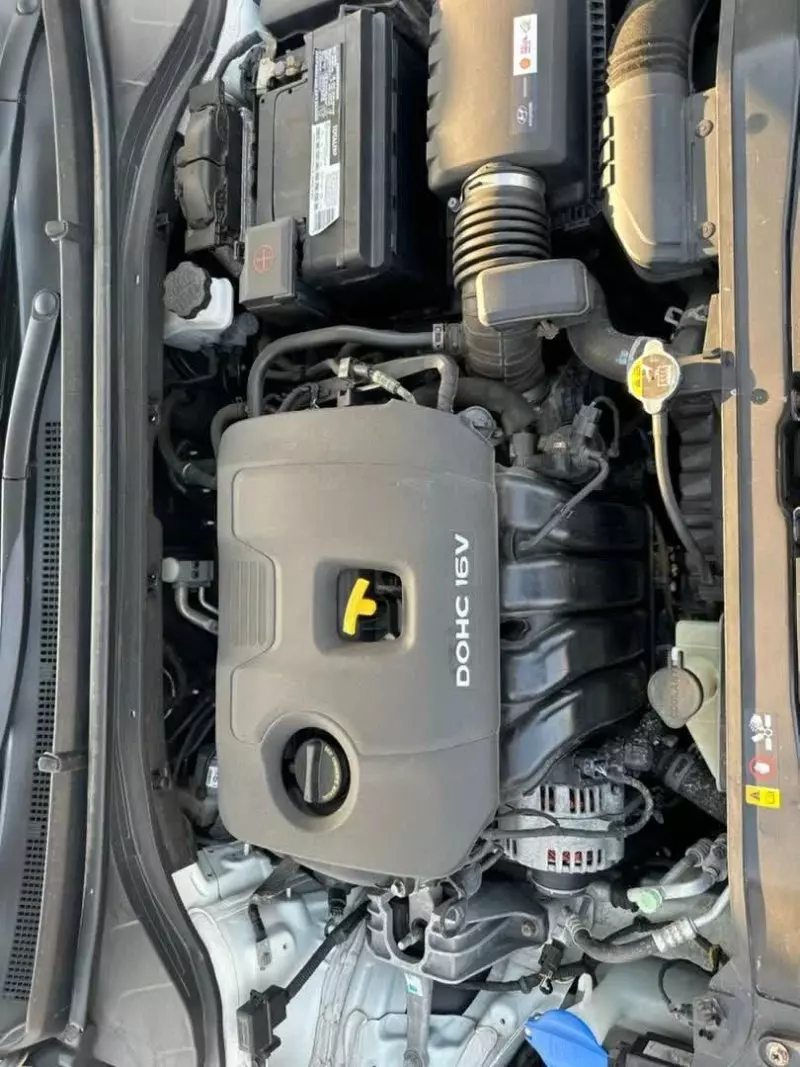 Hyundai Elantra   - 2017