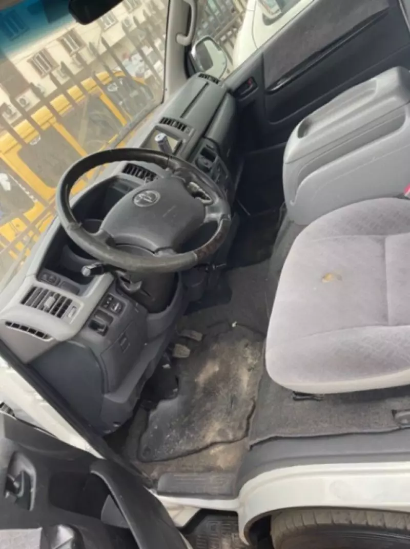 Toyota Hiace   - 2007